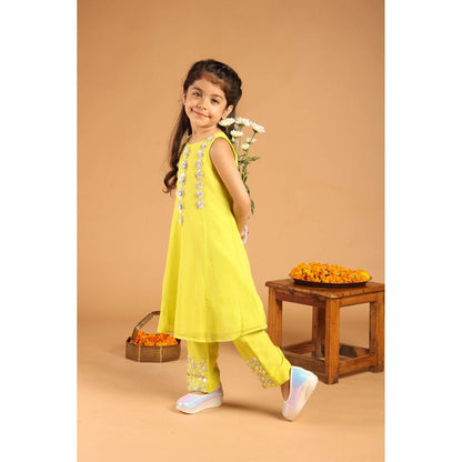 Tilsim by Sagarika Mehrotra Peeli Rajnigandha Kurta With Pant