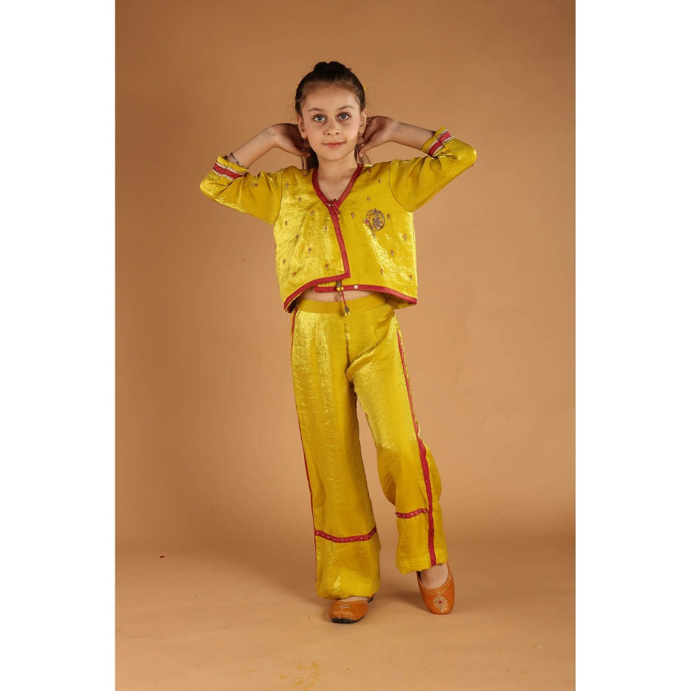 Tilsim by Sagarika Mehrotra Guldasta Haldi Hues Co-Ord Set