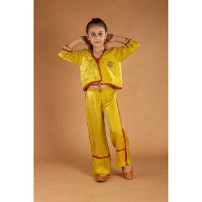 Tilsim by Sagarika Mehrotra Guldasta Haldi Hues Co-Ord Set