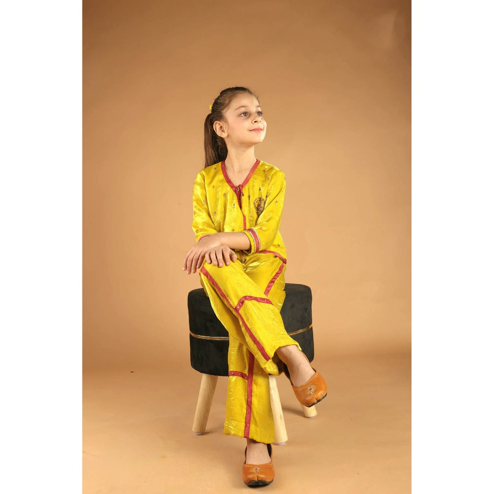 Tilsim by Sagarika Mehrotra Guldasta Haldi Hues Co-Ord Set