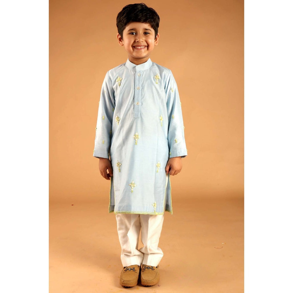Tilsim by Sagarika Mehrotra Phool Raga Blue Hand Embroidery Kurta And Pyjama