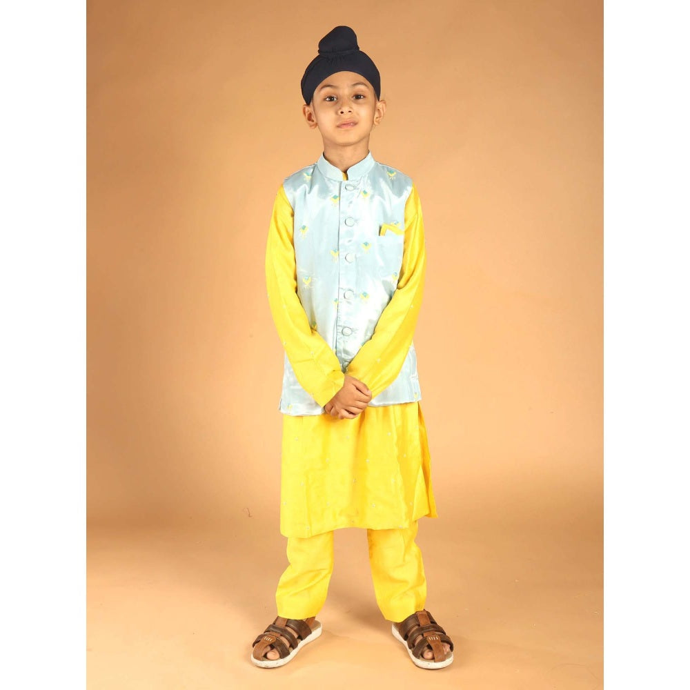Tilsim by Sagarika Mehrotra Gulrangi Yellow Hand Embroidery Kurta And Pyjama With Jacket