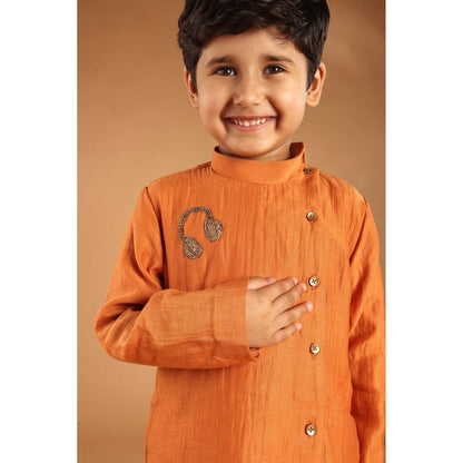 Tilsim by Sagarika Mehrotra Noor Orange Hand Embroidery Kurta And Pyjama