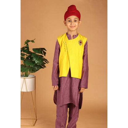 Tilsim by Sagarika Mehrotra Genda Gulmohar Purple Hand Embroidery Kurta And Pyjama With Jacket