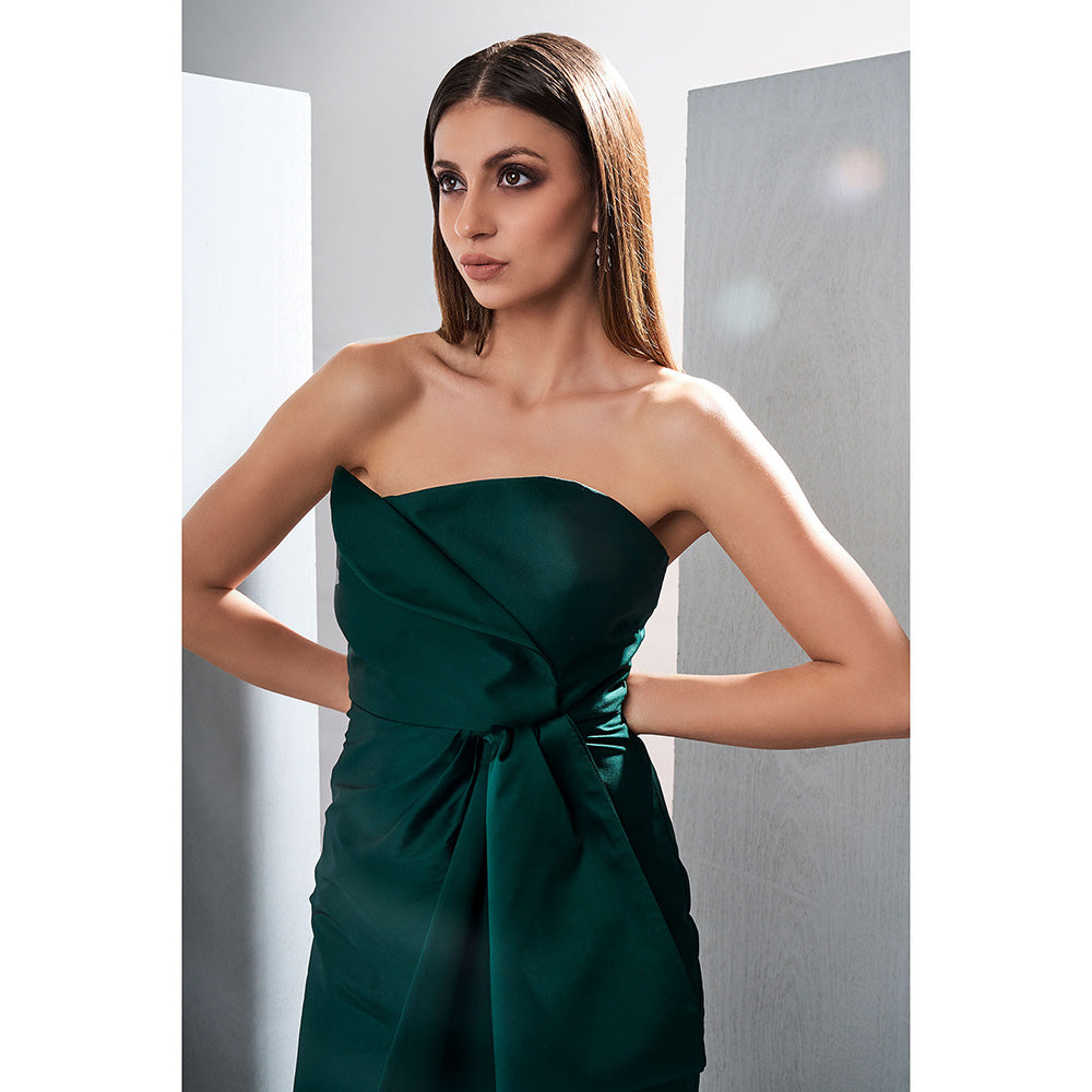 TISHARTH BY SHIVANI Green Taffeta Silk Short Dress