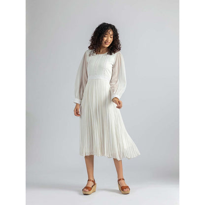 Torsha White Serene Flared Dress