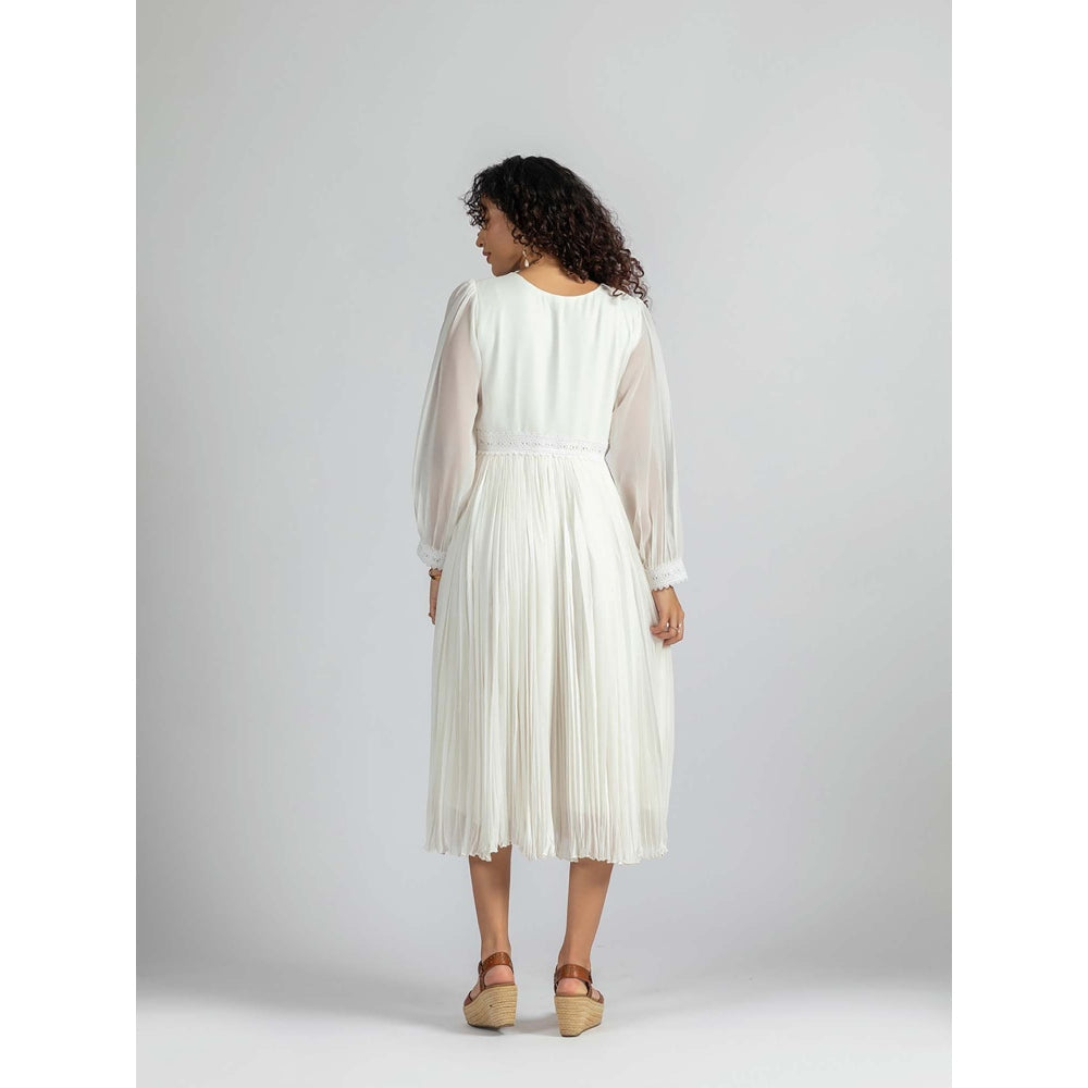 Torsha White Serene Flared Dress