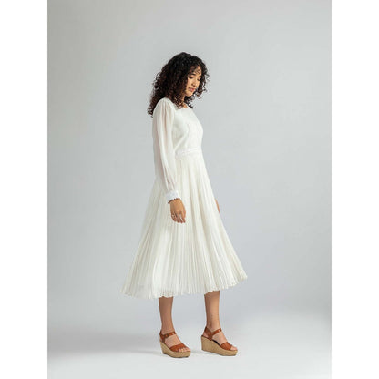 Torsha White Serene Flared Dress