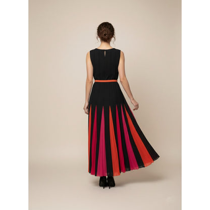 Torsha Colourful Dress with Belt for Women