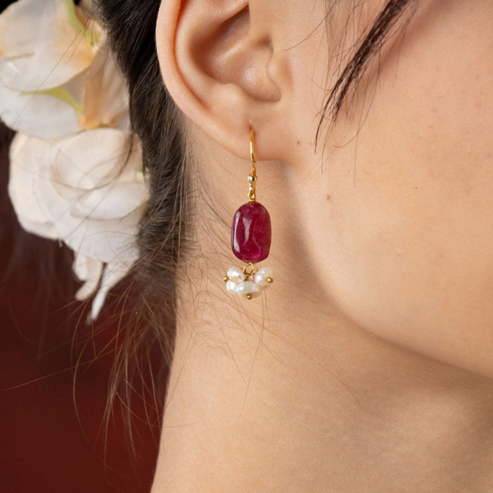 TOTAPARI Tasselled Pearl And Ruby Red Necklace with Earrings