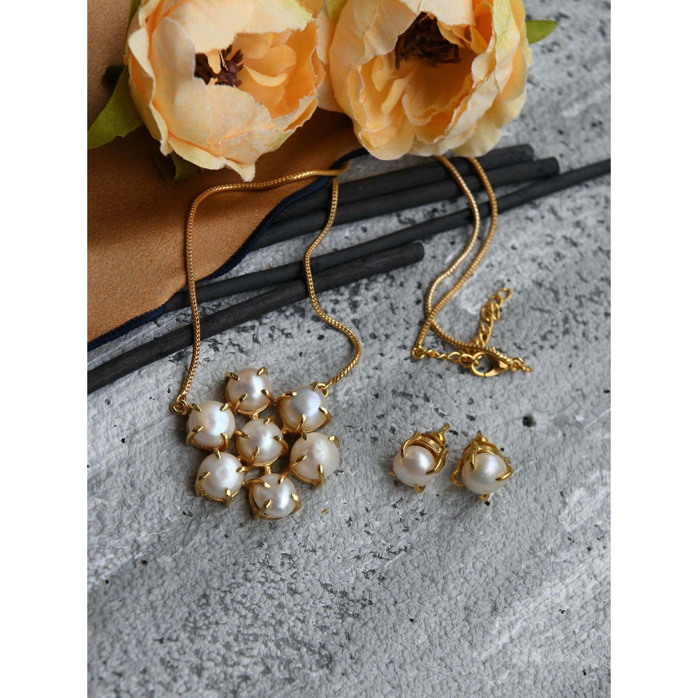 TOTAPARI Pearl Blooms Jewellery Set