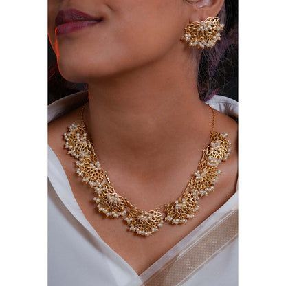 TOTAPARI Gold Lotus Mist Jewellery Set