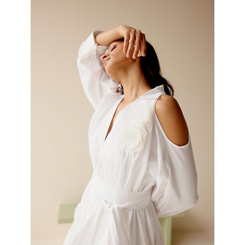 TRISARA White Rose Dress with Belt (Set of 2)