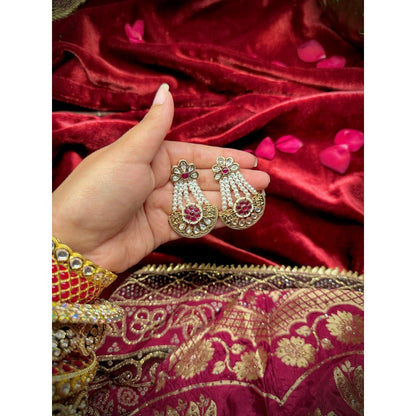 Tussya by Shreya Chandni - White