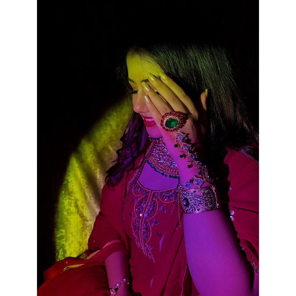 Tussya by Shreya Shazra Cushion-Cut Kada