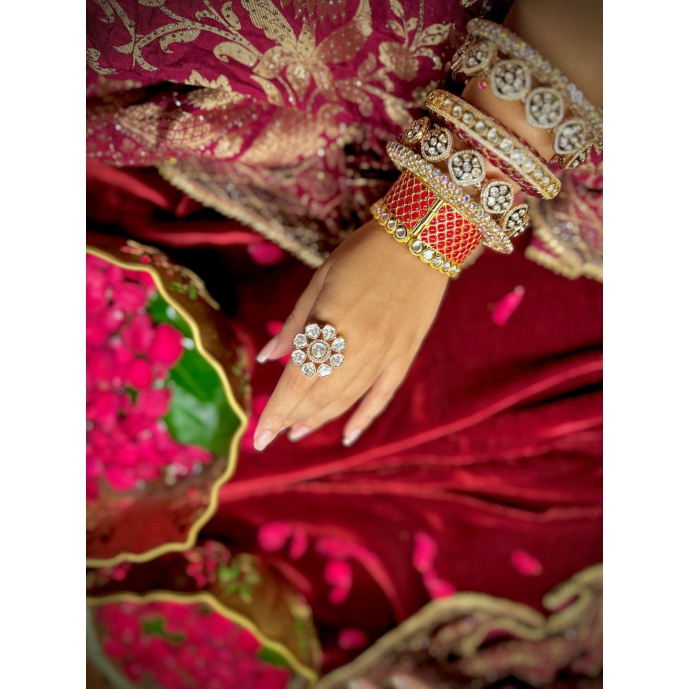 Tussya by Shreya Kashni - Gold