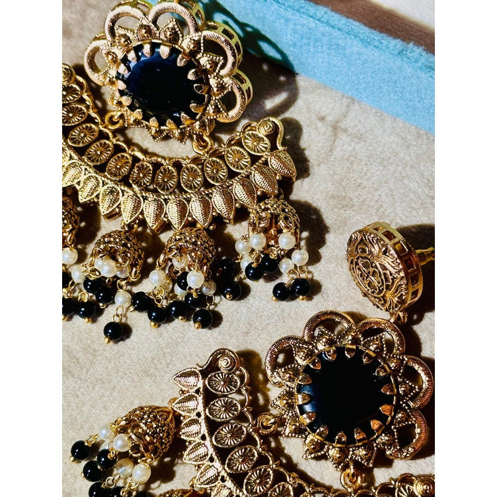 Tussya by Shreya Devalay Earrings (Onyx)