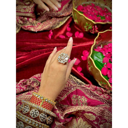 Tussya by Shreya Suhana - White Gold