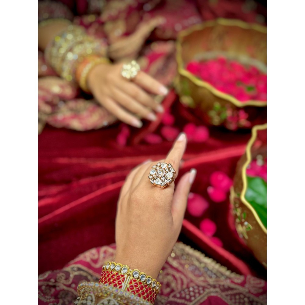 Tussya by Shreya Suhana - White Gold