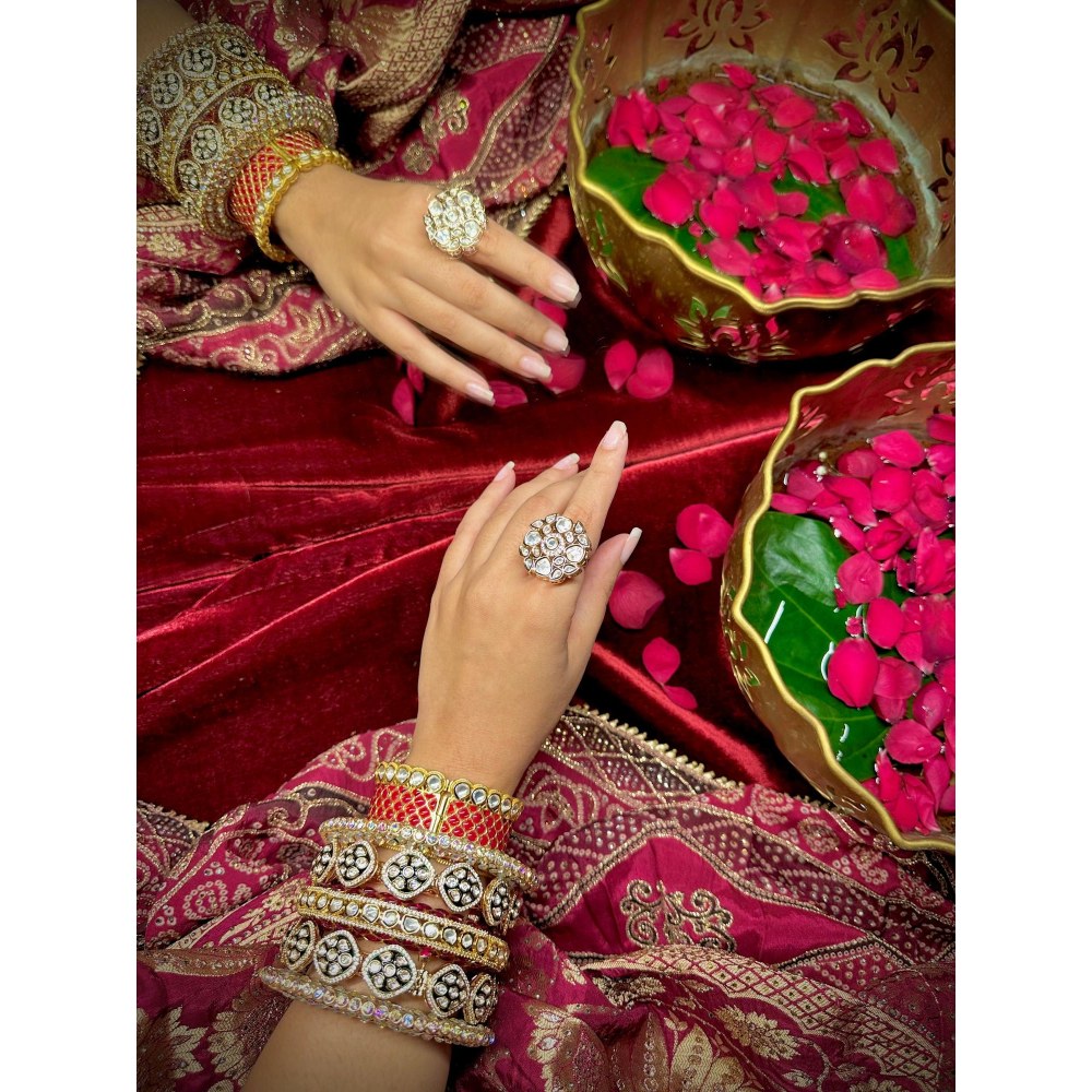Tussya by Shreya Suhana - White Gold