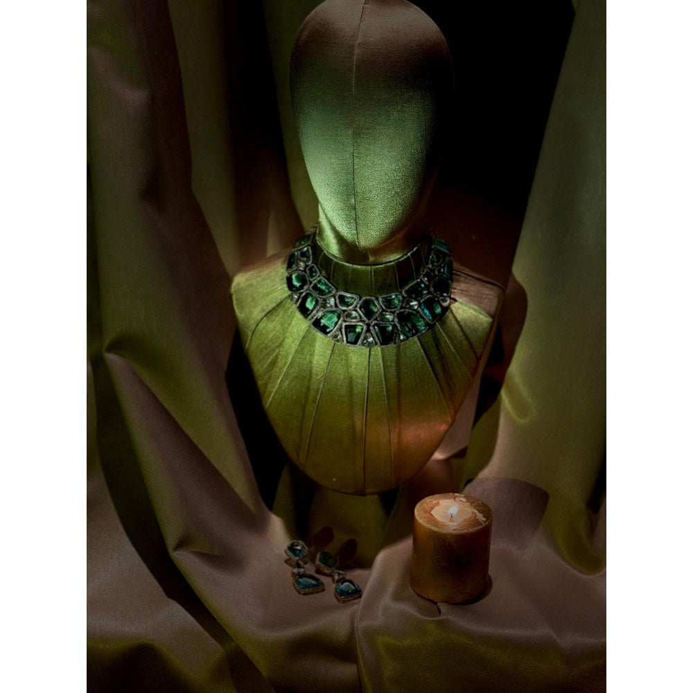 Tussya by Shreya Moana Diamond Set