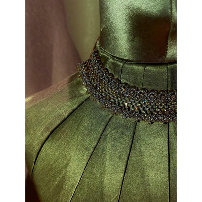 Tussya by Shreya Diana Choker