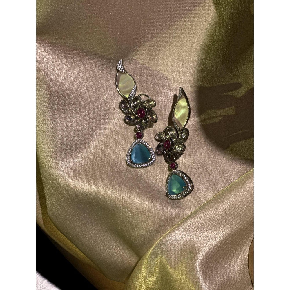 Tussya by Shreya Neelamani Necklace Set