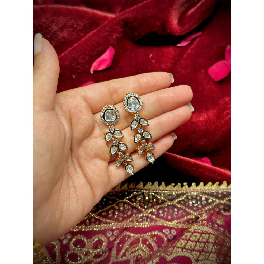 Tussya by Shreya Prisha Danglers