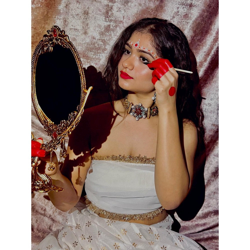 Tussya by Shreya Zarina Choker Set