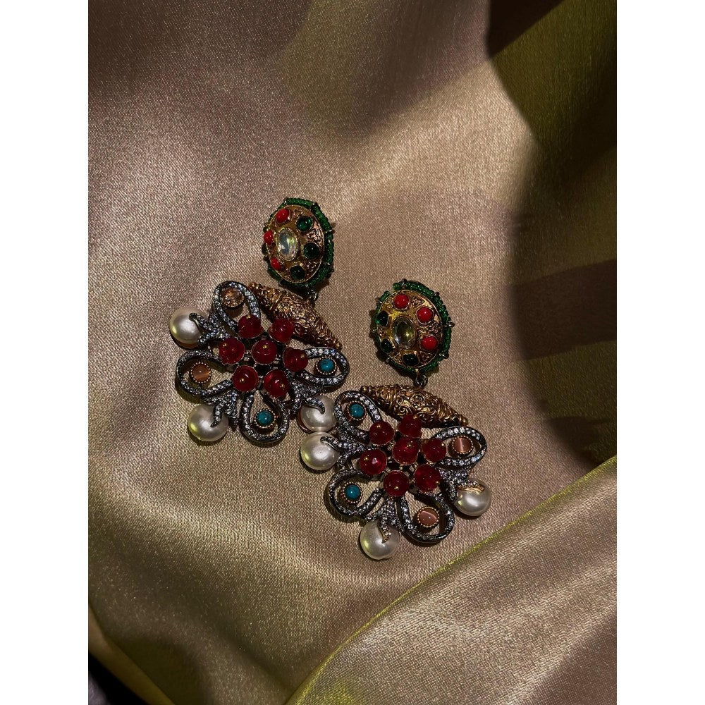 Tussya by Shreya Zarina Choker Set