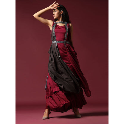 "Two Sisters" by Gyans Maroon and Grey Draped Cape Set with Belt (Set of 3)