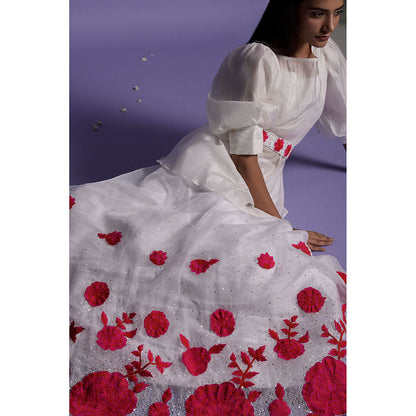 "Two Sisters" by Gyans White Organza Floral Appliqued Lehenga with Top & Belt (Set of 3)