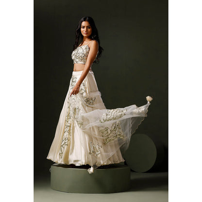 "Two Sisters" by Gyans The Ivory Phool Lehenga with Blouse and Dupatta (Set of 3)