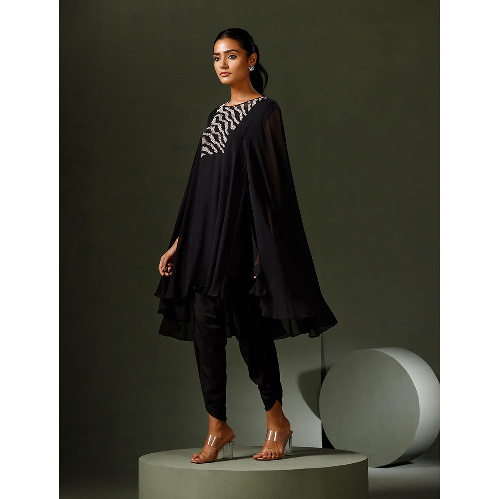 "Two Sisters" by Gyans Black Cape Kurta with Tulip Pant (Set of 2)