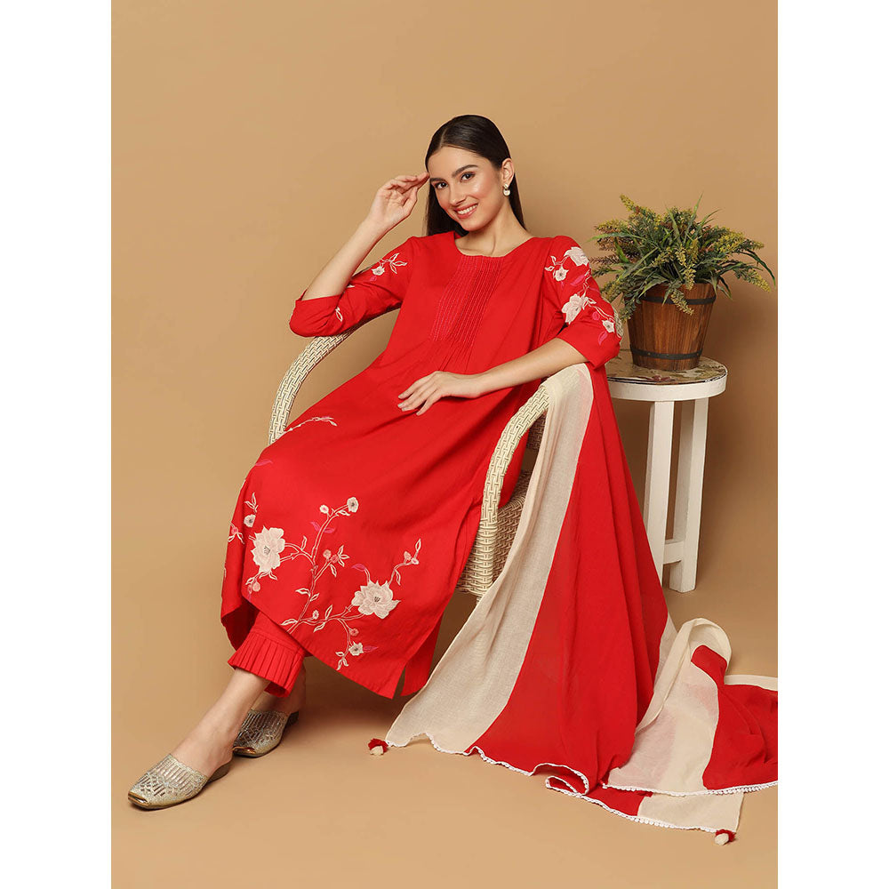 "Two Sisters" by Gyans Red Floral Applique Kurta with Pant and Dupatta (Set of 3)