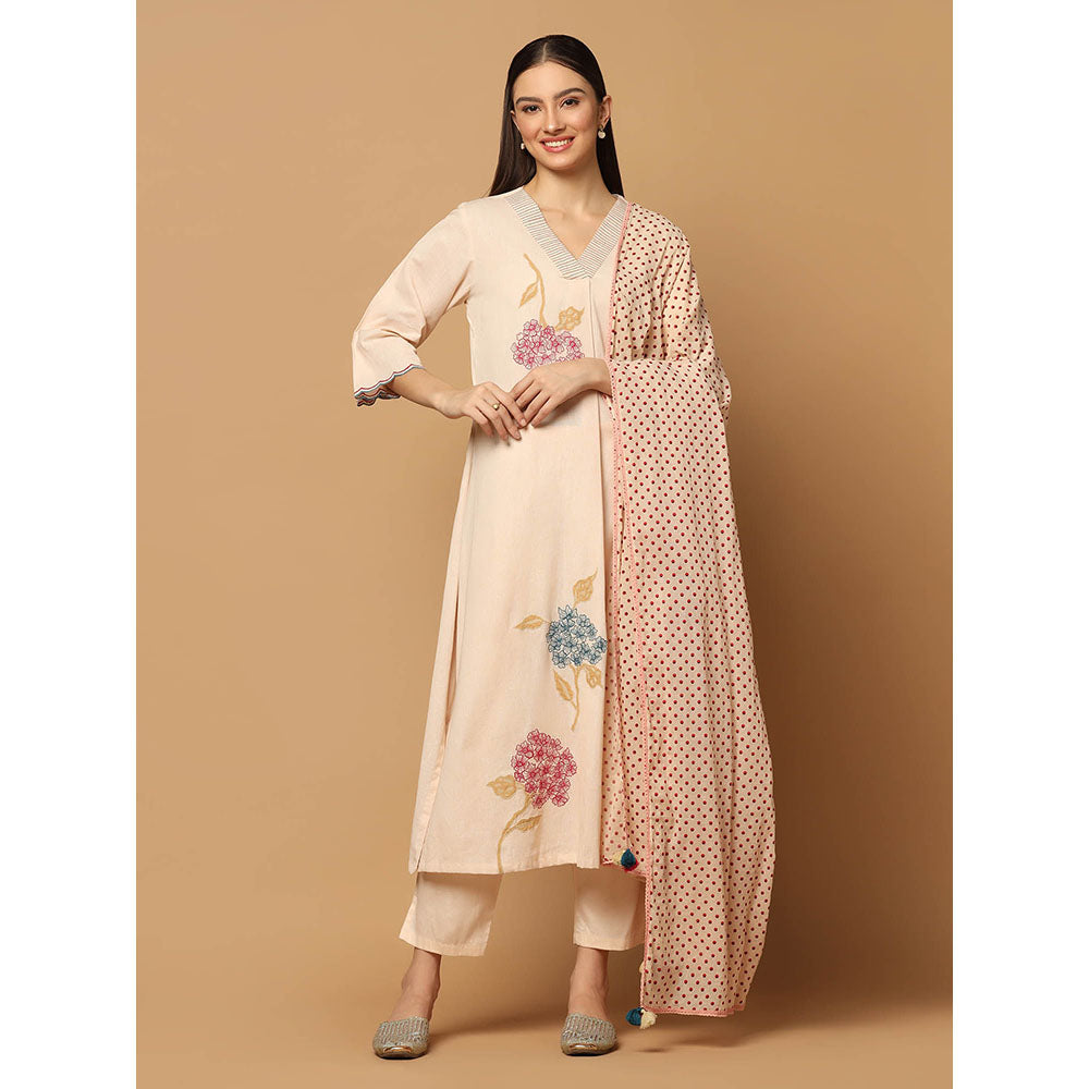 "Two Sisters" by Gyans Peach Floral Applique Kurta with Pant and Dupatta (Set of 3)