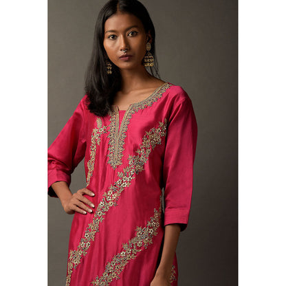 "Two Sisters" by Gyans Hot Pink White Thread Kurta with Dupatta & Pant (Set of 3)