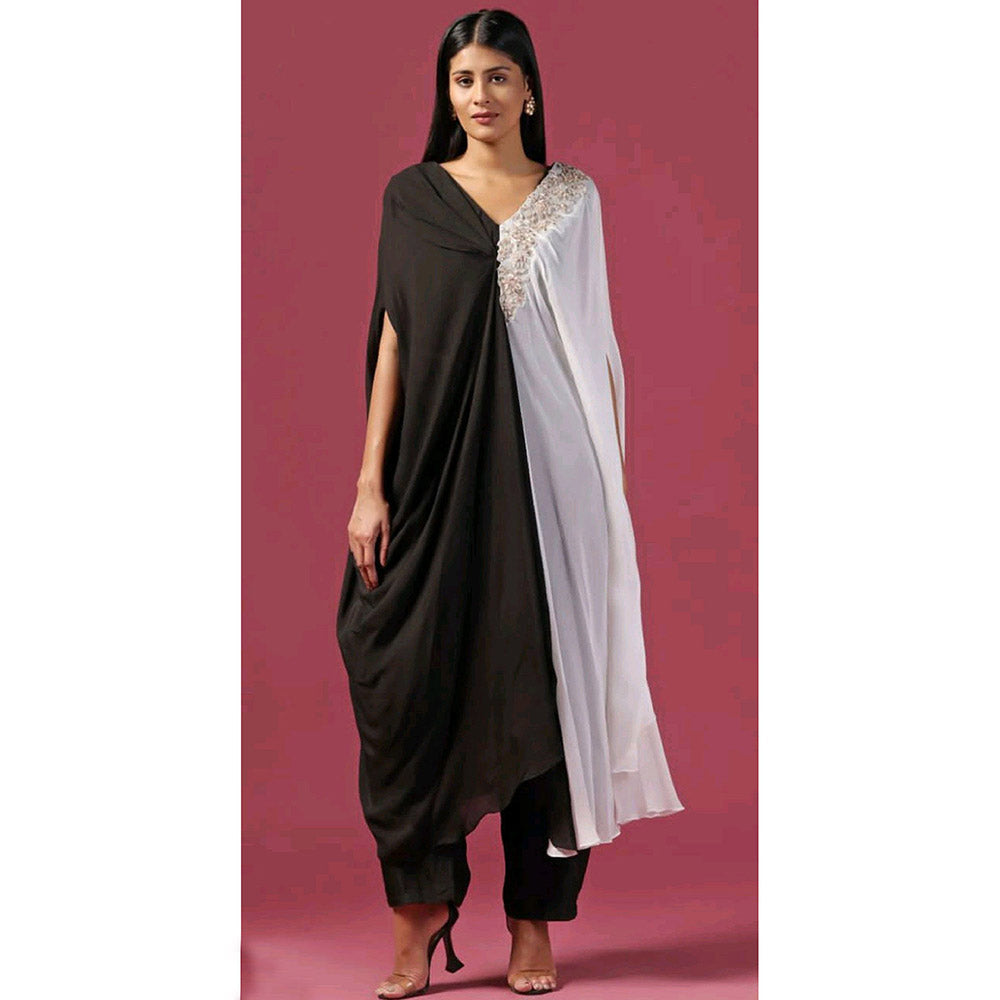"Two Sisters" by Gyans Black Kaftan with Pant (Set of 2)