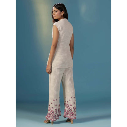 "Two Sisters" by Gyans Organic Jute Thread Embroidered Floral Work Co-Ord (Set of 2)