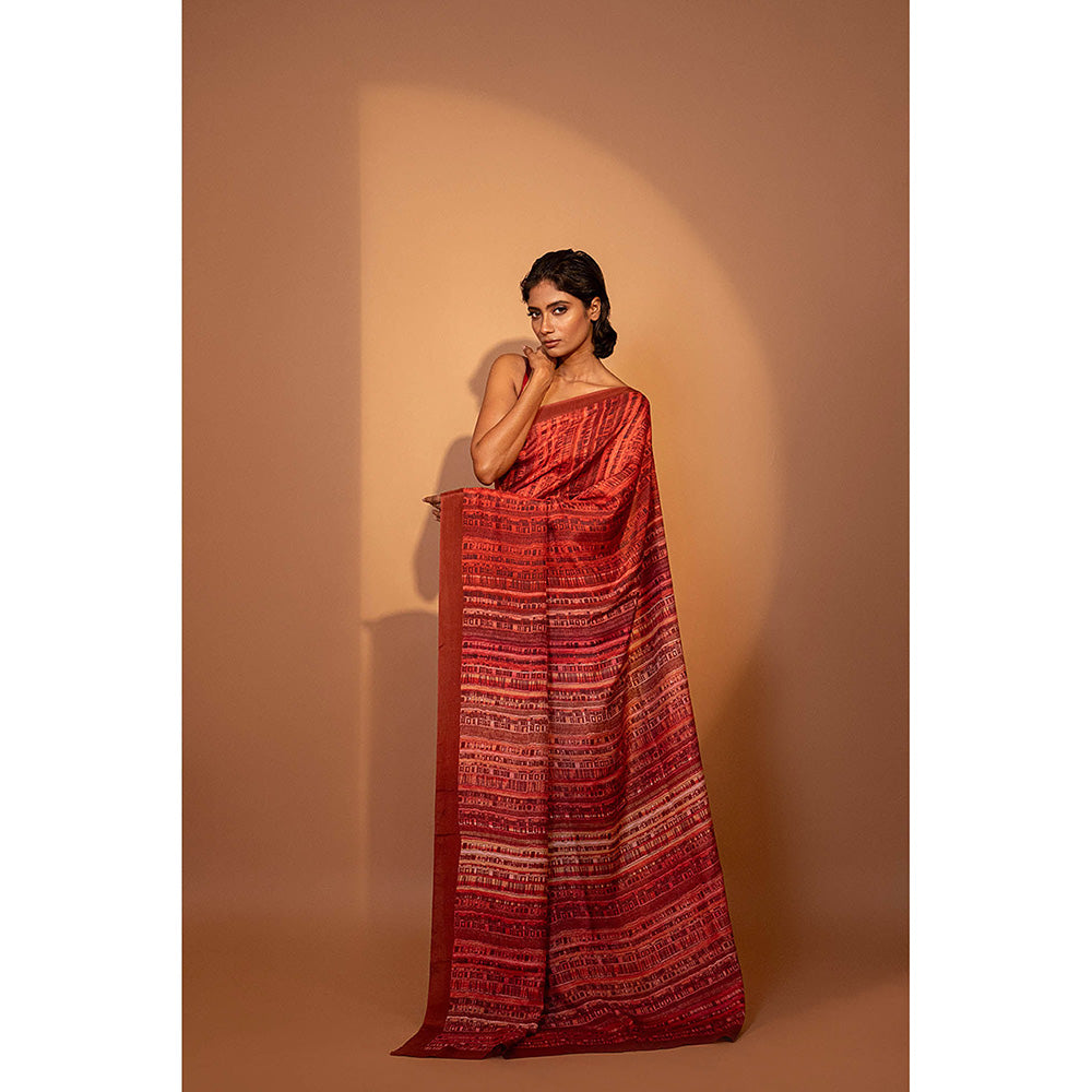 UNALLUME BY NISHA Urban Reflections Silk Saree with Unstitched Blouse - Red