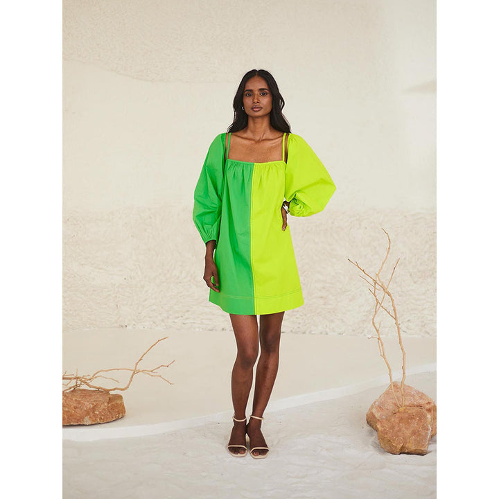 Urban Suburban Contrast Green Oversized Mini Dress With Detachable Sleeves (Set of 2)