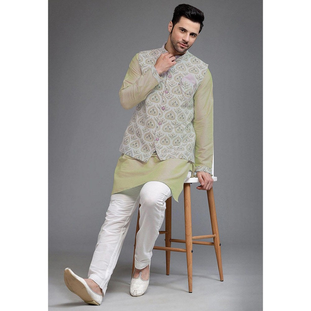 UTSAV FASHION Digital Printed Cotton Silk Green Kurta with Pant and Jacket