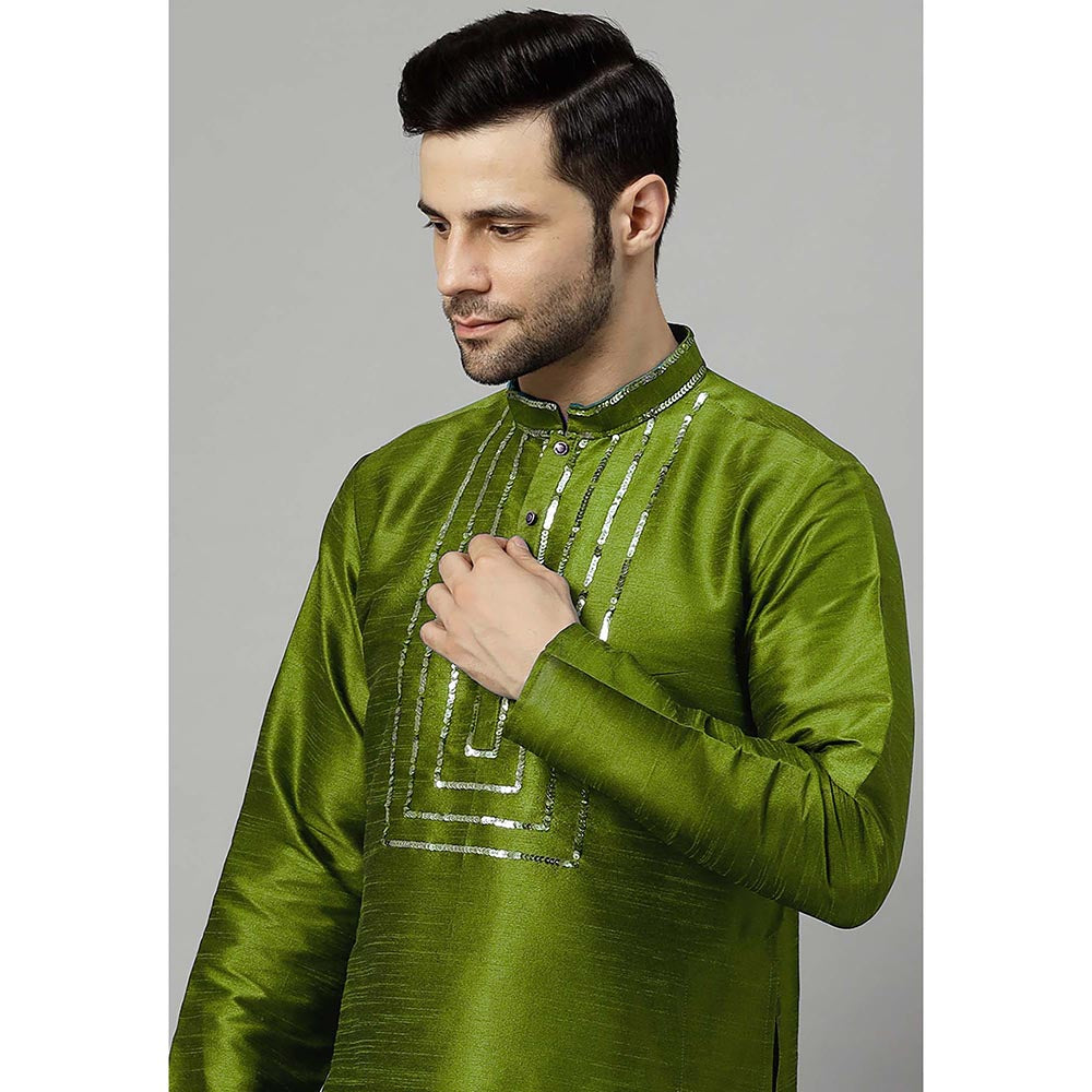 UTSAV FASHION Green Solid Kurta and Pant