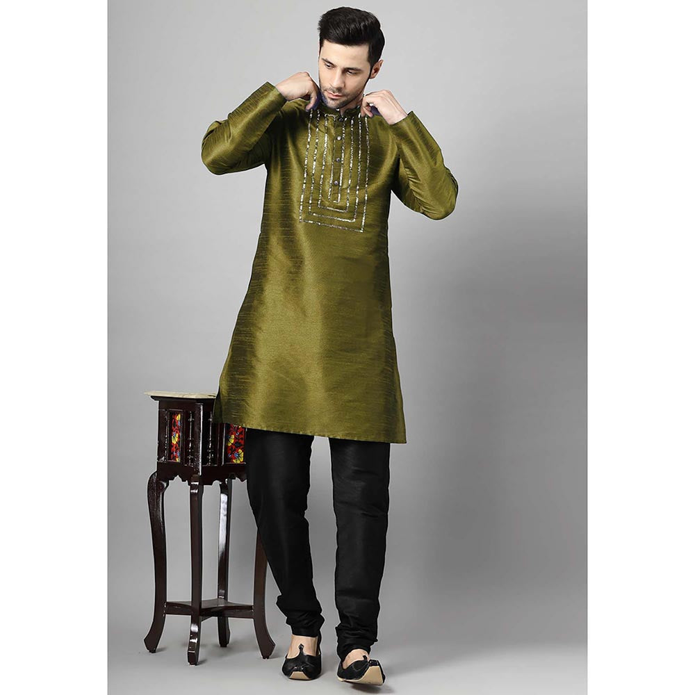 UTSAV FASHION Olive Solid Kurta and Pant