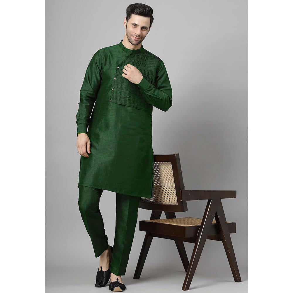 UTSAV FASHION Green Solid Kurta and Pant