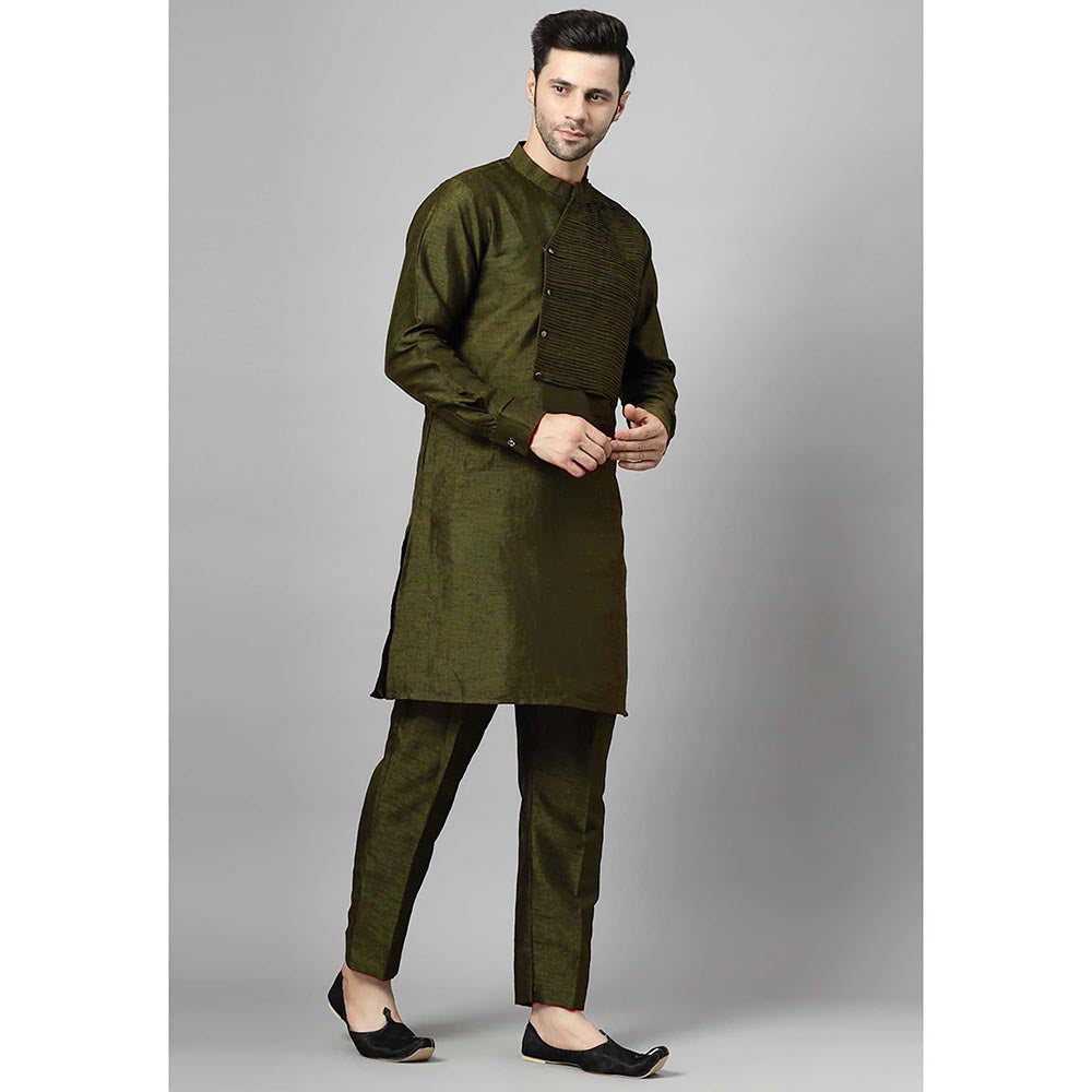 UTSAV FASHION Olive Solid Kurta and Pant