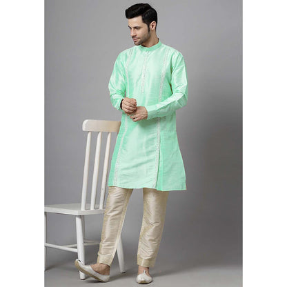 UTSAV FASHION Men Green Embroidered High Slit Sequined Kurta and Pant
