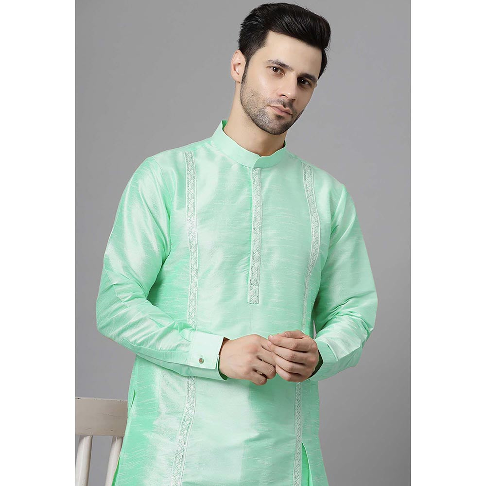 UTSAV FASHION Men Green Embroidered High Slit Sequined Kurta and Pant