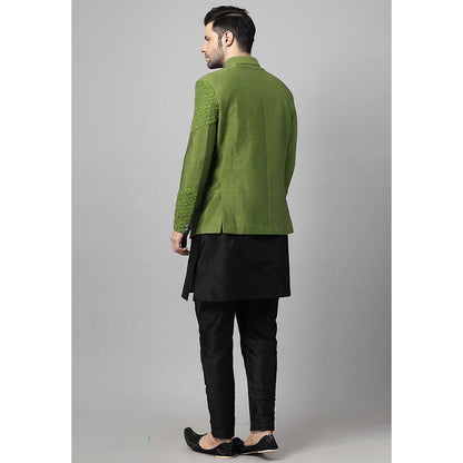 UTSAV FASHION Men Green Embroidered Dupion Silk Kurta and Pant with Jacket