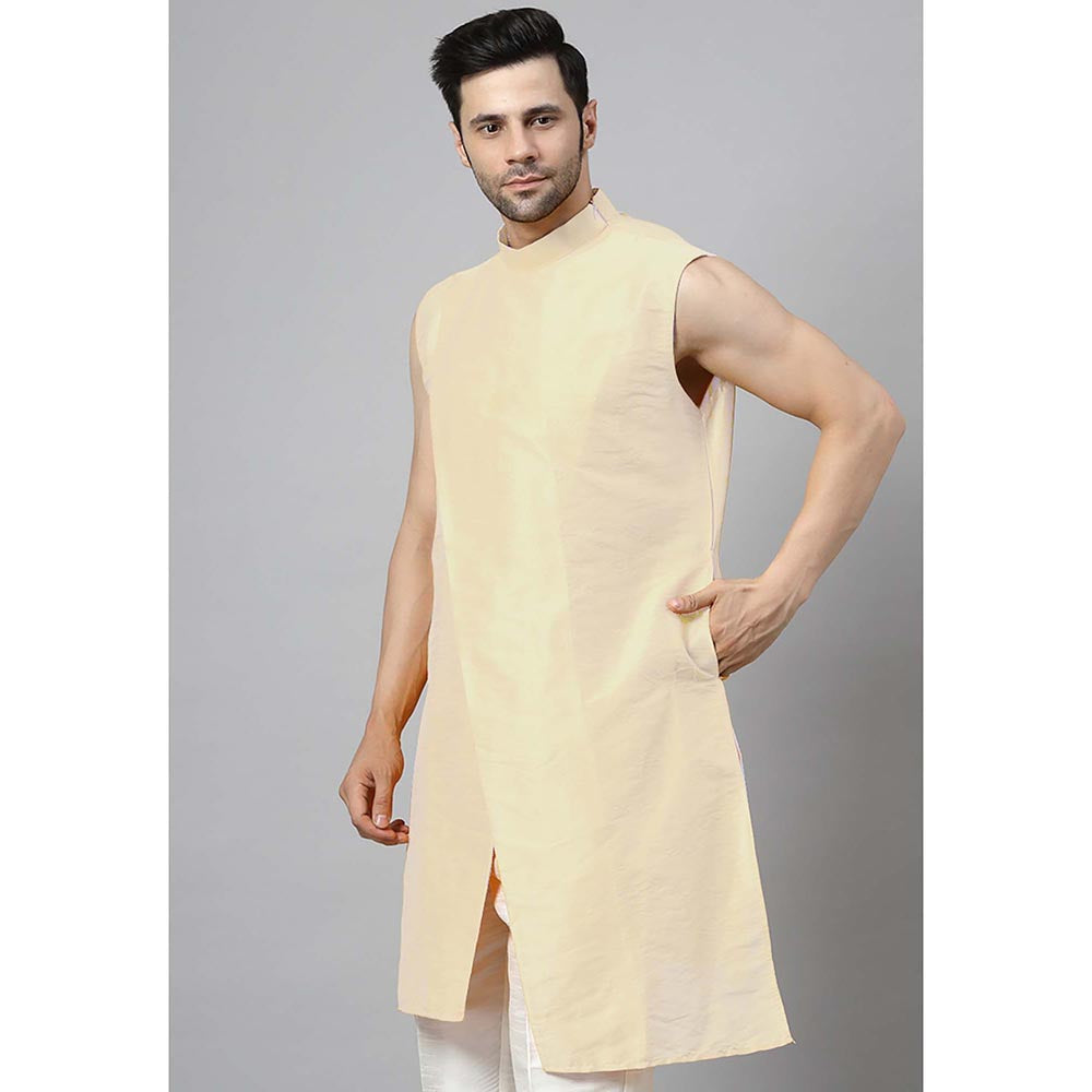 UTSAV FASHION Off White Sleeveless Straight Kurta and Pant